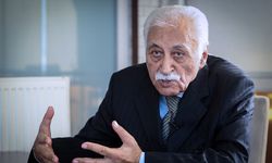 Şair ve yazar Yavuz Bülent Bâkiler kimdir