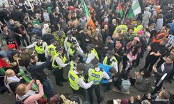 Londra’da Palestine Action Yasağına Tepki Protestosu: 355 Kişi Gözaltına Alındı