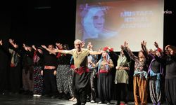 Konak’ta “Kuvayi Milliye Destanı” ayakta alkışlandı