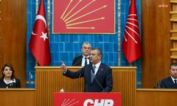 Özel’den Bahçeli’ye yanıt: “Demokrasi istemek ne zamandan beri maksimalist talep oldu?”