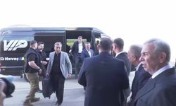 Kilis’te On Binler İmamoğlu’na Özgürlük ve Erken Seçim İstedi