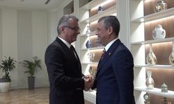 Özgür Özel, KKTC Cumhurbaşkanı Tufan Erhürman ile Lefkoşa’da Görüştü