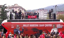 Özgür Özel Ordu mitinginde konuştu: “68’inci eylemde Ordu tarihe geçti, doğru yoldayız”