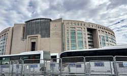 Özgür Özel’e 150 Bin TL Tazminat: Başsavcı Gürlek’e “Sert Kayaya Çarptın” Sözleri Mahkemelik Oldu