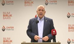 Ümit Özdağ’dan Davutoğlu’na çağrı: “Foreign Affairs seni ‘ABD’nin Ankara’daki adamı’ dedi mi?”