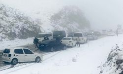 Malatya–Adıyaman Yolunda Kar Esareti: Araçlar Mahsur Kaldı, Yol Uzun Süre Kapalı Kaldı