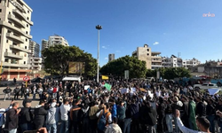 Humus’taki Bombalı Saldırı Sonrası Suriye’nin Kıyı Kentlerinde Alevi Protestoları: Lazkiye ve Tartus’ta Çatışmalar