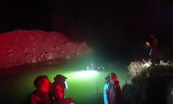 Malatya Yeşilyurt’ta dereye girdikten sonra kaybolan 19 yaşındaki genç hayatını kaybetti