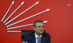 Özgür Özel’e liderlerden tebrik telefonu: “Türkiye’nin yolu barış ve adaletten geçiyor”