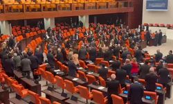 TBMM’de Bütçe Maratonu Başladı: Özgür Özel Genel Kurul’dan Takip Ediyor