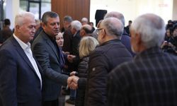 Özgür Özel ve Durbay ailesi, Manisa’da taziyeleri kabul ediyor