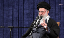 İran Yasta: Ali Hamaney’in Cenaze Töreni ve Defin Programı Belli Oldu