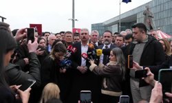 Bursa’da ‘Kayyum’ Gerginliği: Belediye Meclis Üyelerine Gazlı Müdahale, Kapılar Halkın İradesine Kapandı!