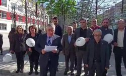 CHP Yeşilyurt İlçe Örgütü'nden 23 Nisan'da anlamlı anma: 'Masumiyetin simgesi balonları gökyüzüne uğurlarken büyük boşluğu yüreğimizde hissediyoruz'