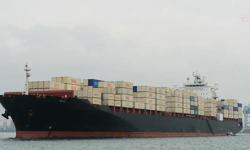 Hürmüz Boğazı'nda Tansiyon Yükseldi: İran Devrim Muhafızları İki Dev Gemiyi Alıkoydu!