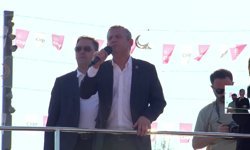 Özgür Özel’den Erdoğan’ın Görüşme Mesajına Sert Yanıt: "O Baltayı Önce Gömeceksin!"