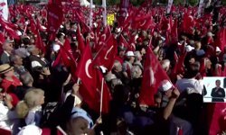 Özgür Özel’den Sakarya’da "Alım Garantisi" Sözü: "Garantiyi Yandaşa Değil Çiftçiye Vereceğiz!"