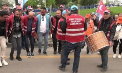 Ankara Tandoğan Meydanı’nda Mahşeri Kalabalık: Maden İşçileri ve Halk Ozanı 1 Mayıs’a Damga Vurdu!