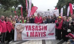 İzmir’de On Binlerce CHP’li Gündoğdu’ya Aktı: "Tek Kurtuluş Erken Seçim!"
