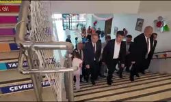 Adıyaman'da 77 Bin Öğrencinin Büyük Heyecanı: Başkan Tutdere Karneyi Kendi Elleriyle Verdi!