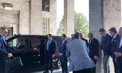 CHP Grup Başkanı Özgür Özel kurultay ve kürsü krizinin gölgesinde TBMM'ye geldi!