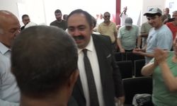 CHP Malatya'da Deprem: Barış Yıldız Görevden Alma Yazısını Yırttı, Demokrasi Nöbeti Başlattı!
