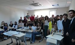 Gençlerin geleceğine büyük dokunuş! YKS öncesi Kartal'da heyecan dorukta: "Üniversite hayatınızda da yanınızda olacağız"