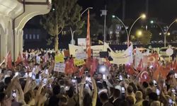 "Gerekirse Baş Vereceğim Ama Boyun Eğmeyeceğim!" Özgür Özel’den Amasya’da Gece Yarısı Tarihi Tarihi İktidar Resti!