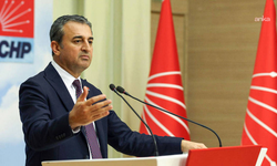 Burhanettin Bulut'tan zehir zemberek sözler: "Yoldan geçeni tepeden inme dayatıyorlar"
