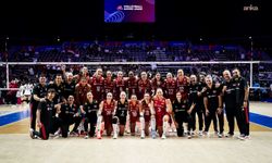 Filenin Sultanları Finalde: Çin'i 3-0 Deviren A Milli Kadın Voleybol Takımı Şampiyonluk İçin Sahaya Çıkıyor!