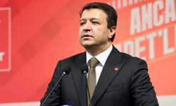 Saadet Partisi Lideri Mahmut Arıkan'dan Üniversitedeki Pankart Sansürüne Sert Tepki: Bu Bir İkiyüzlülüktür!