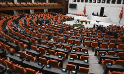 "Sıvacı, Boyacı Çıktı da Hiç Milletvekili Yok mu?" TBMM'de 15 Temmuz'un 10. Yılında 'Siyasi Ayak' Depremi!