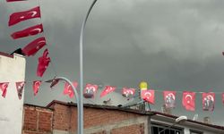 Taşova’da Şiddetli Fırtına ve Ağaç Devrilmesi Dehşeti: Çatılar Uçtu, Minare Yıkıldı!
