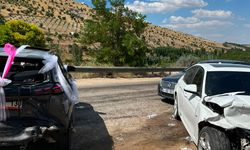 Doğanşehir'de Düğün Konvoyunda Feci Kaza: 4 Araç Birbirine Girdi, 4 Yaralı!