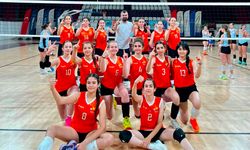 Malatya Voleybol Takımı Rüzgarı Devam Ediyor: Namağlup Türkiye Finalleri'nde!