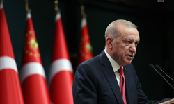 Cumhurbaşkanı Erdoğan'dan 30 Ağustos Mesajı: "Türkiye'yi Kutlu Mücadelesinden Kimse Vazgeçiremeyecek"
