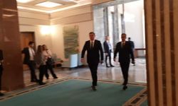 YENİ Parti'de Kritik Zirve Öncesi 'Çerçeve Yasa' Çatlağı: "Burada Bal Gibi Bir Af Var!"
