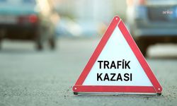 Sivas'ta Feci Minibüs Kazası: Yolcu Minibüsü Şarampole Devrildi, Ölü ve Yaralılar Var