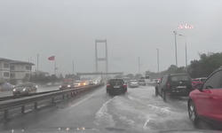 İstanbul İçin Cuma Alarmı: Valilikten Yağış ve Fırtına Uyarısı Geldi, Sıcaklıklar Aniden Düşüyor!