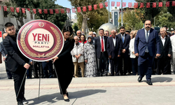 Yeni Parti Malatya İl Başkanlığı'ndan 30 Ağustos'ta İlk Çelenk: "Ülkenin Kaderini Değiştirmeye Talibiz!"