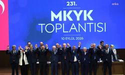 Cumhurbaşkanı Erdoğan Katılan Belediye Başkanlarına AK Parti Rozetlerini Taktı