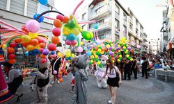 EFEST 2026 Efes Selçuk'ta kortejle başladı: Festival 8 Eylül'e kadar sürecek