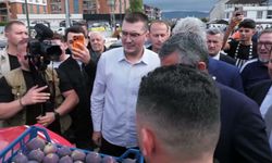Özgür Özel Bursa’da İncir Üreticileriyle Buluştu: Çiftçinin Mazotu ÖTV’siz ve KDV’siz Olmalı