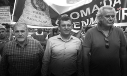 Özgür Özel’den Tarık Akan Paylaşımı: "Ardında Başı Dik, Onurlu Bir Hayat Bıraktı"