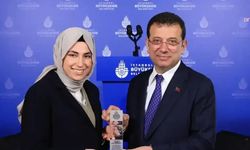 Üsküdar Belediye Başkan Yardımcısı Amine Cansu Çelik CHP'den İstifa Etti!