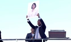 YENİ Parti'den Üsküdar'da Demokrasi Mitingi: Tutuklu Başkandan Mesaj Var