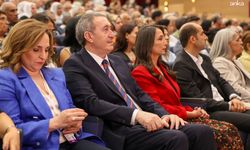 DEM Parti'de Tuncer Bakırhan ve Tülay Hatimoğulları Yeniden Eş Genel Başkan Seçildi