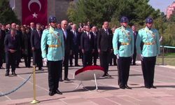 TBMM'de Yeni Yasama Yılı Heyecanı: Meclis Törenle Açıldı