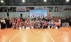 Malatya'da Cumhuriyet Kupası Heyecanı Sona Erdi: 200 Sporcu Kupa İçin Mücadele Etti