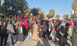 Malatya’da Yüzlerce Kişi Filistin İçin Yürüdü